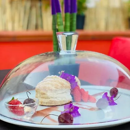 Civico 33 스칼레아